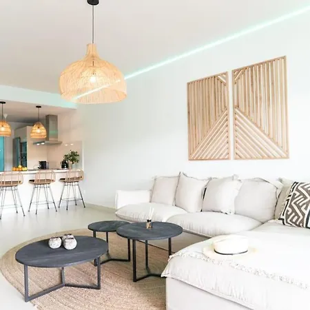Stylish Modern 아파트